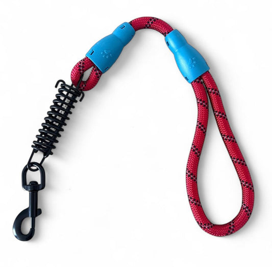 Correa corta con mecanismo amortiguador de jalones para perros MD-0327