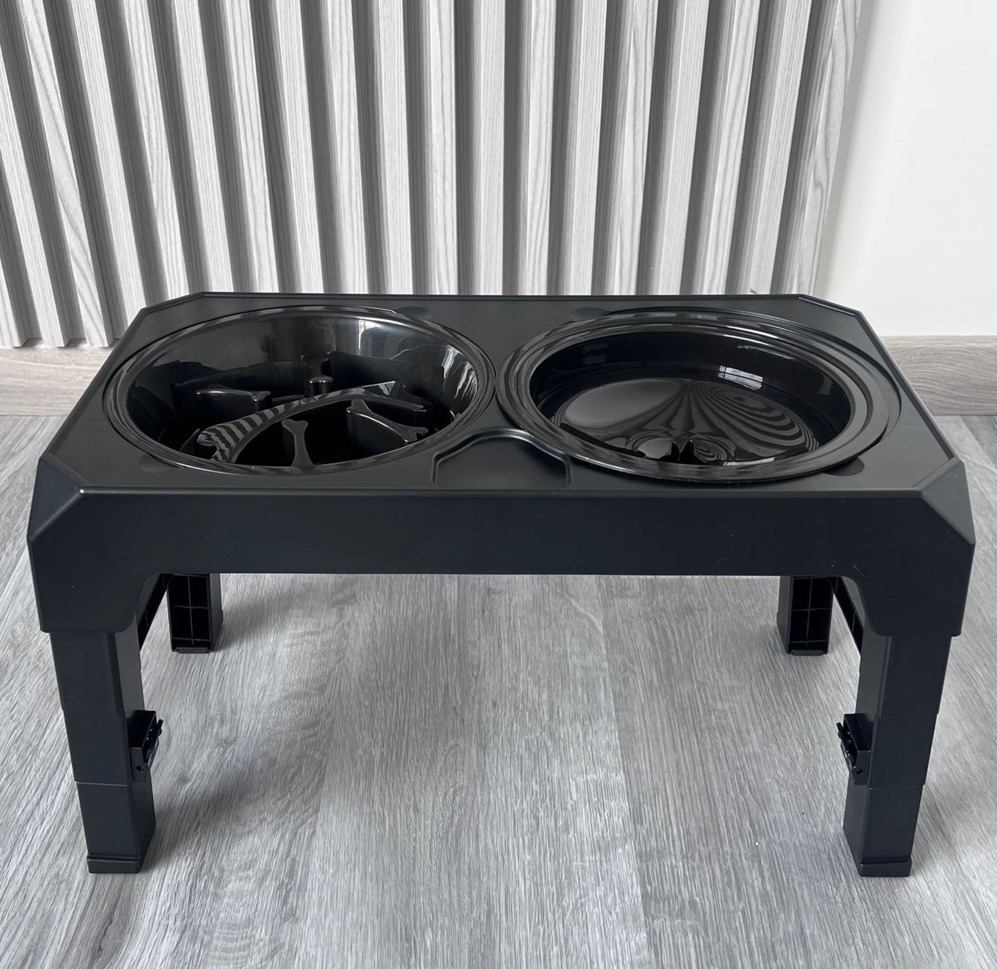 Comedero elevado doble con alturas ajustables para perros PQL013